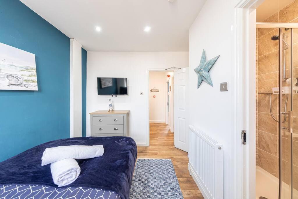 Stunning House Close To The Stadium + Hot Tub! Villa Liverpool